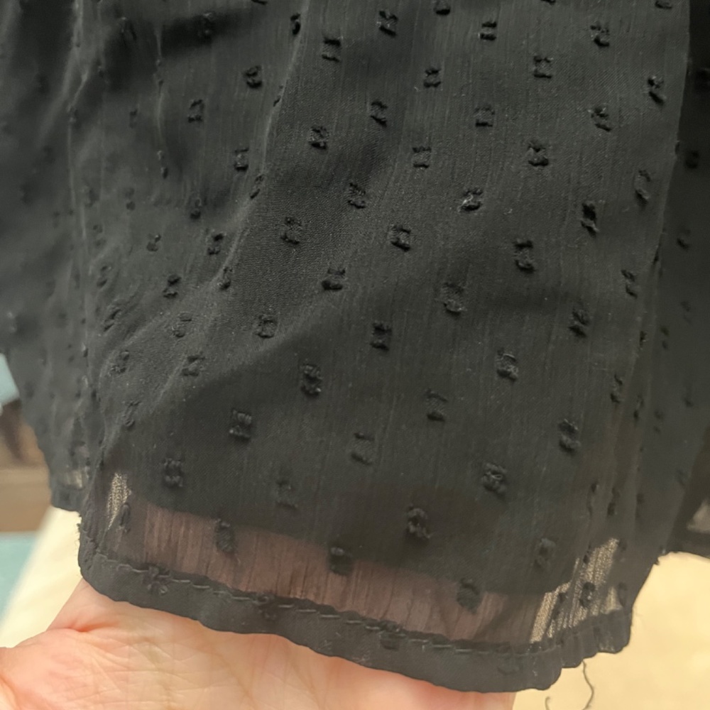 Zara Blouse (free gift with purchase) - Picture 4 of 7